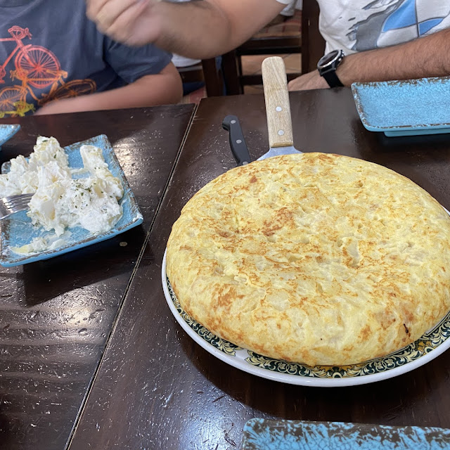 Tortilla de Patatas Con Cebolla