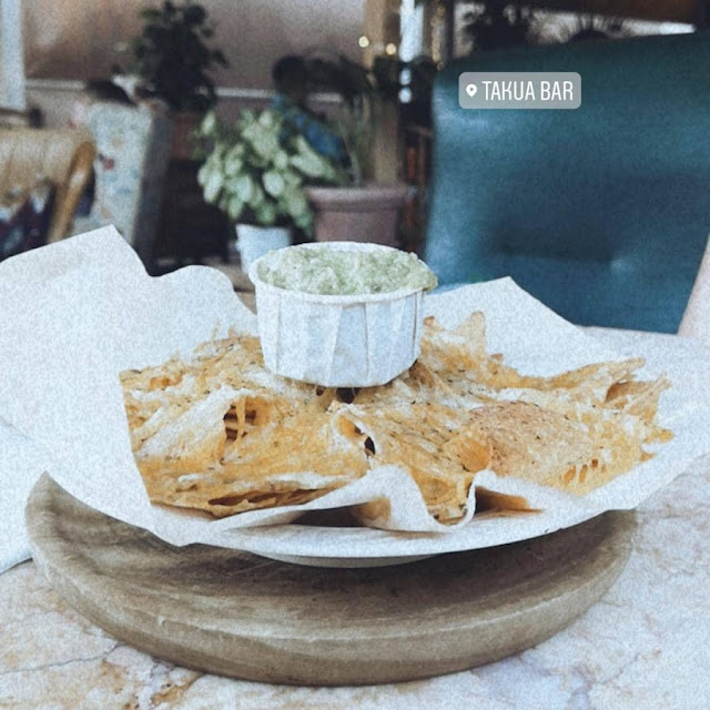 Nachos Con Queso Y Guacamole