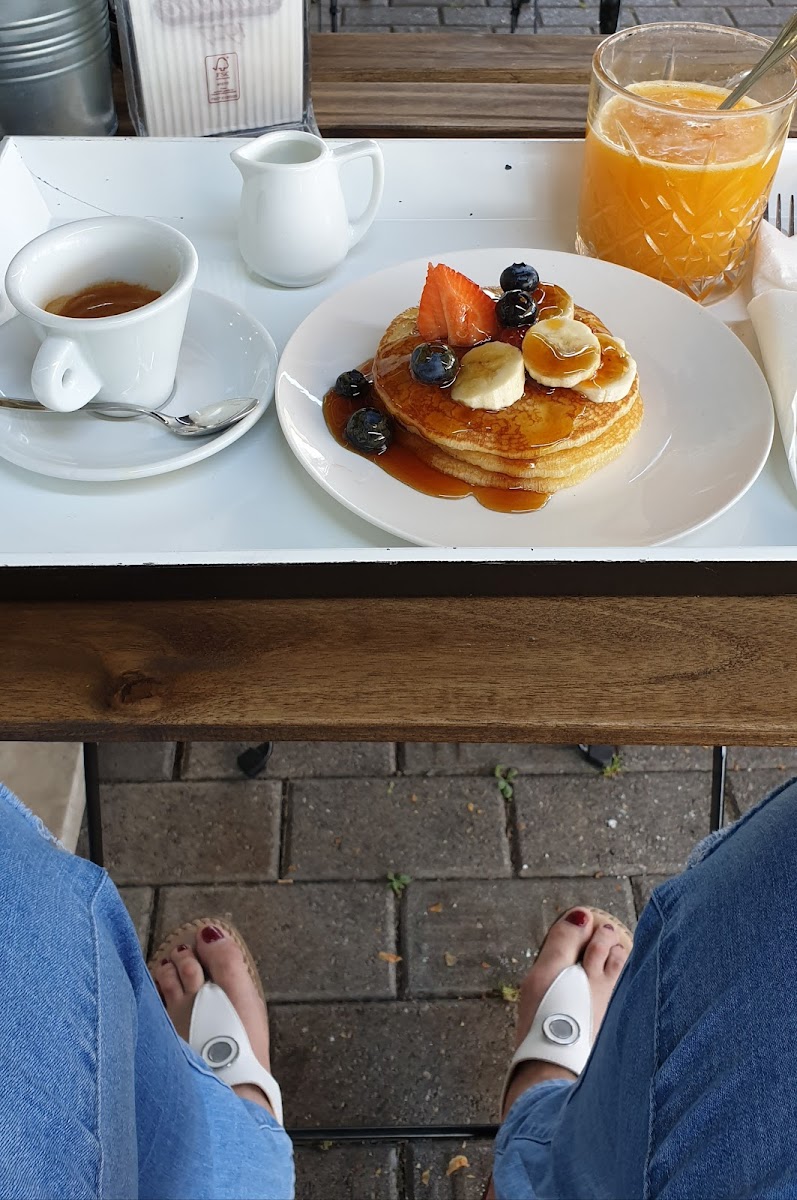 Breakfast at Ginny's - Photo 9