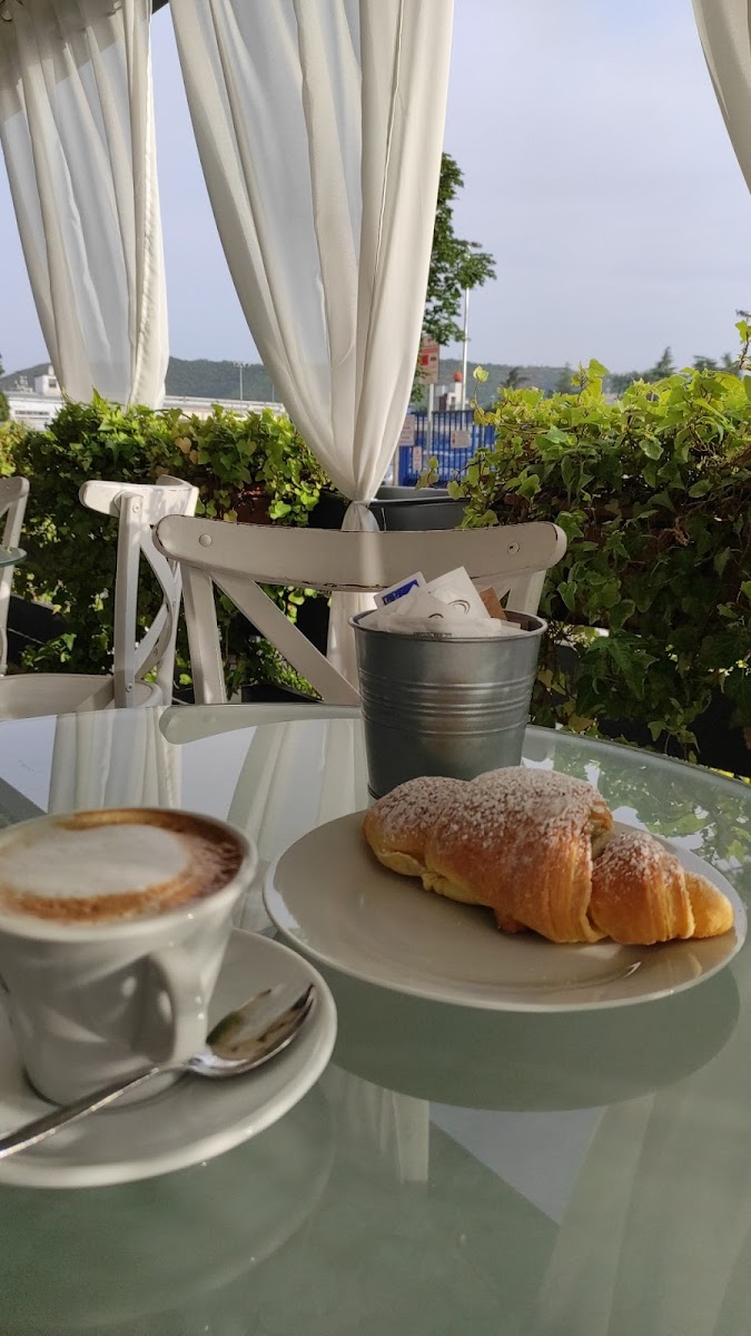 Breakfast at Ginny's - Photo 4