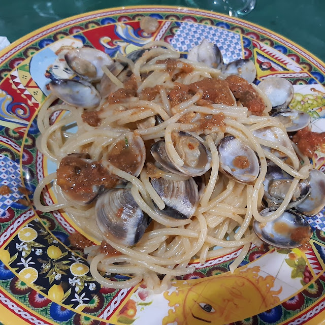 Spaghetti Con Vongole È Ricci Buonissimo Ma Un po' Cari