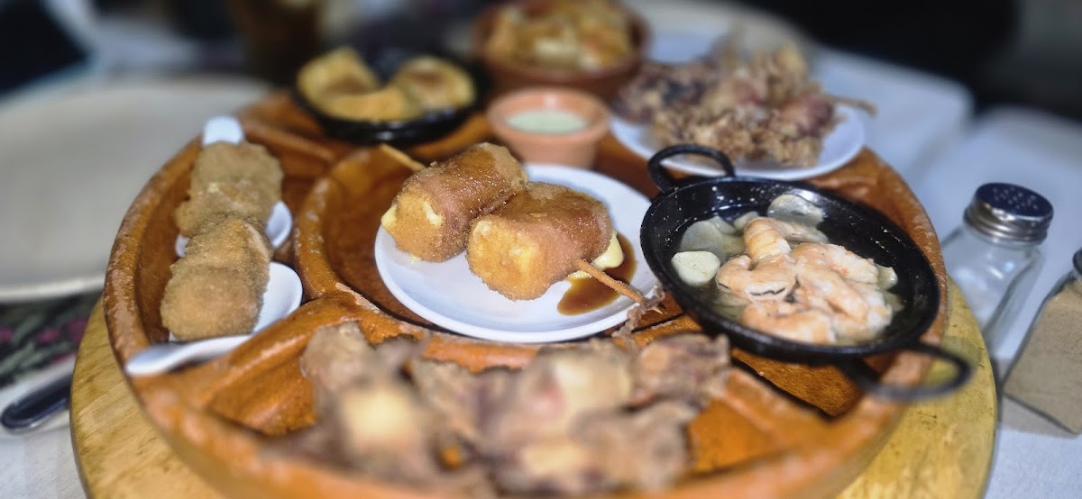 El Bodegón de Luan - Photo 2