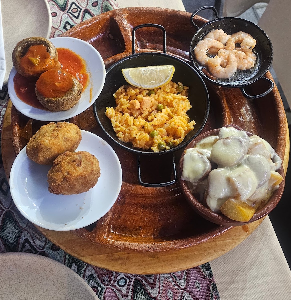 El Bodegón de Luan - Photo 3