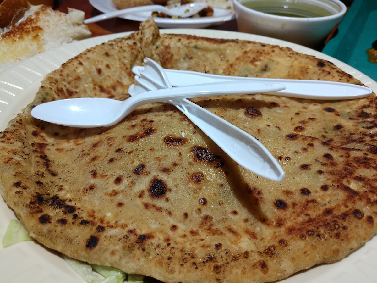 Dimple's Khasiyat Restaurant - Photo 5