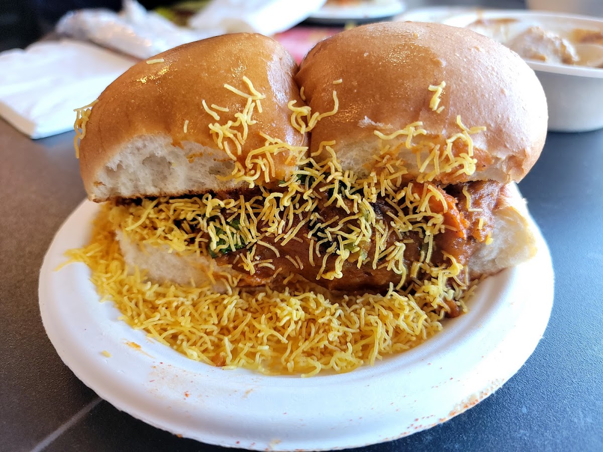 Dimple's Khasiyat Restaurant - Photo 7