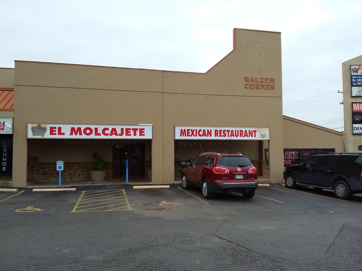 El Molcajete Estilo Jalisco Mexican Restaurant