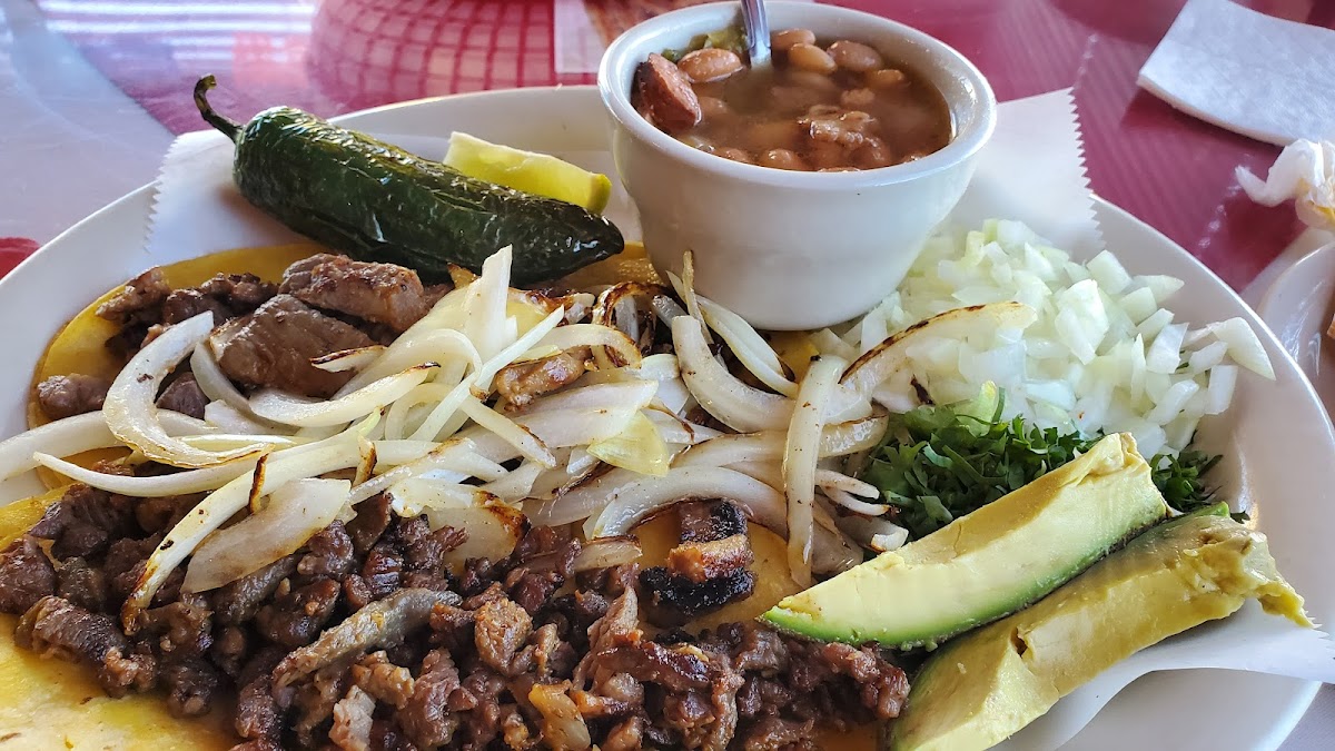 El Molcajete Estilo Jalisco Mexican Restaurant - Photo 2