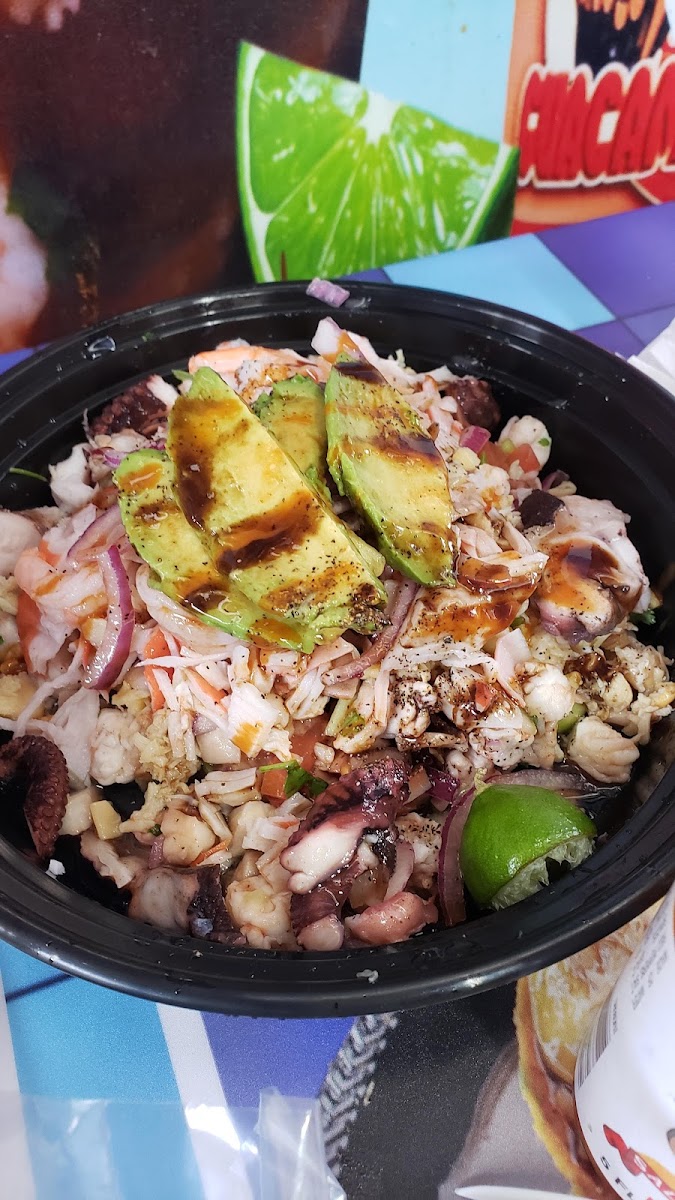 Mariscos & Birria El Prieto - Photo 5