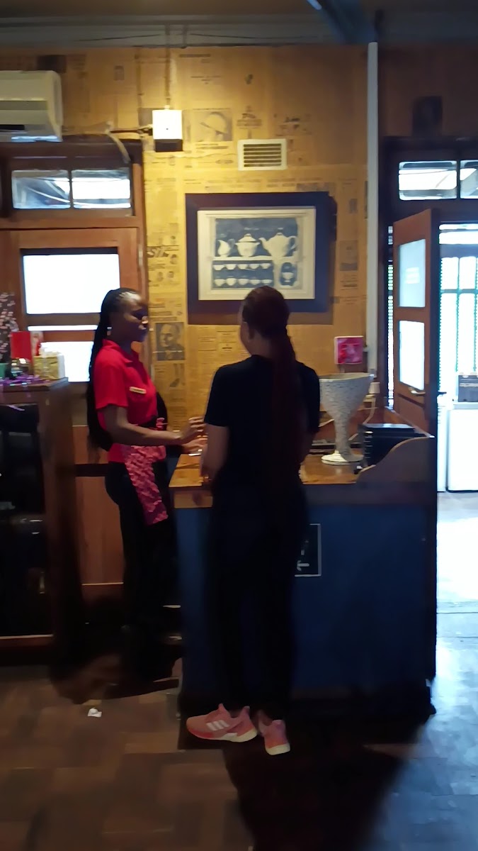 Sleepers Railway Station Restaurant. - Photo 1