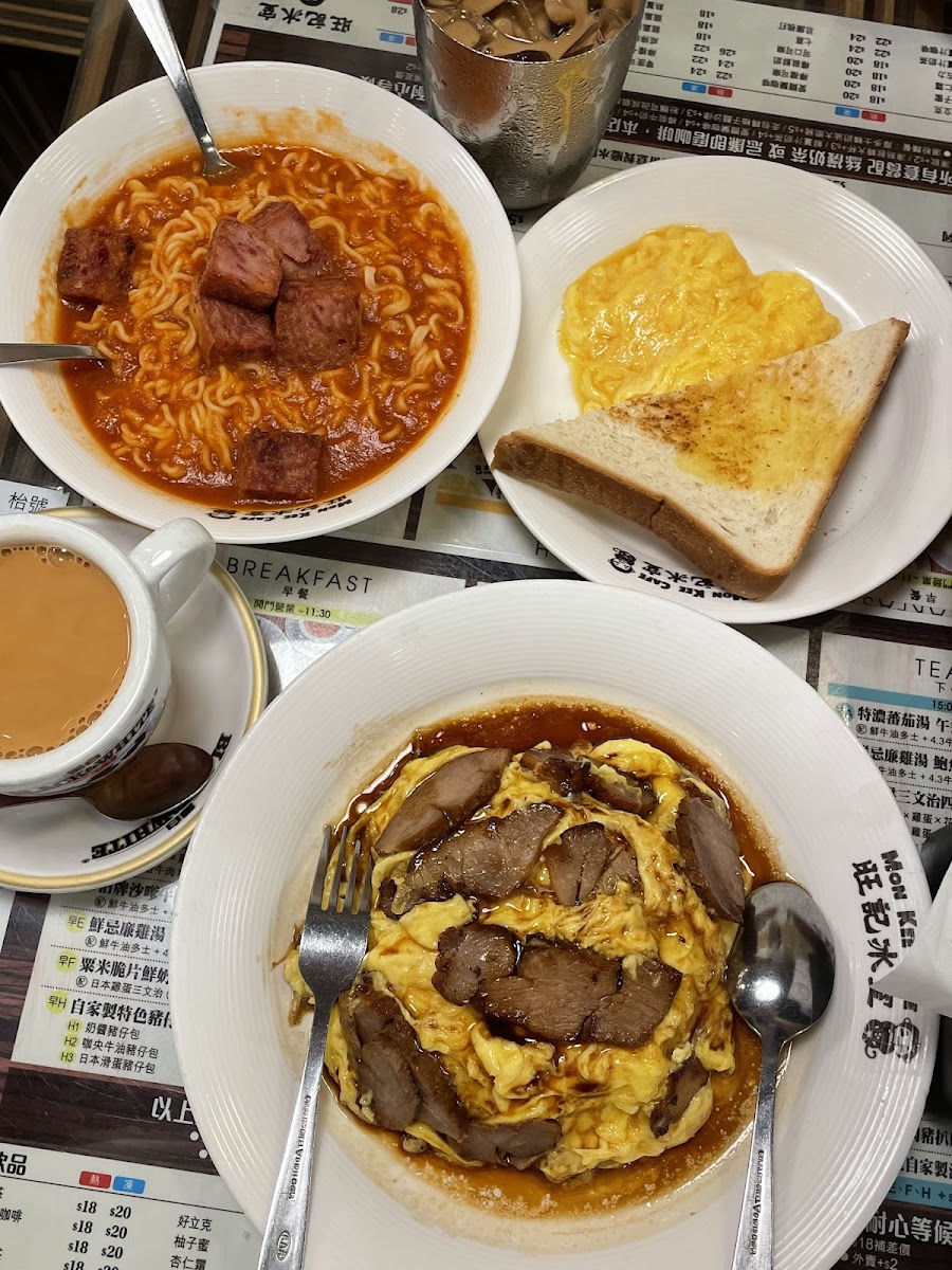 Mon Kee Cafe (Tsim Sha Tsui) - Photo 3