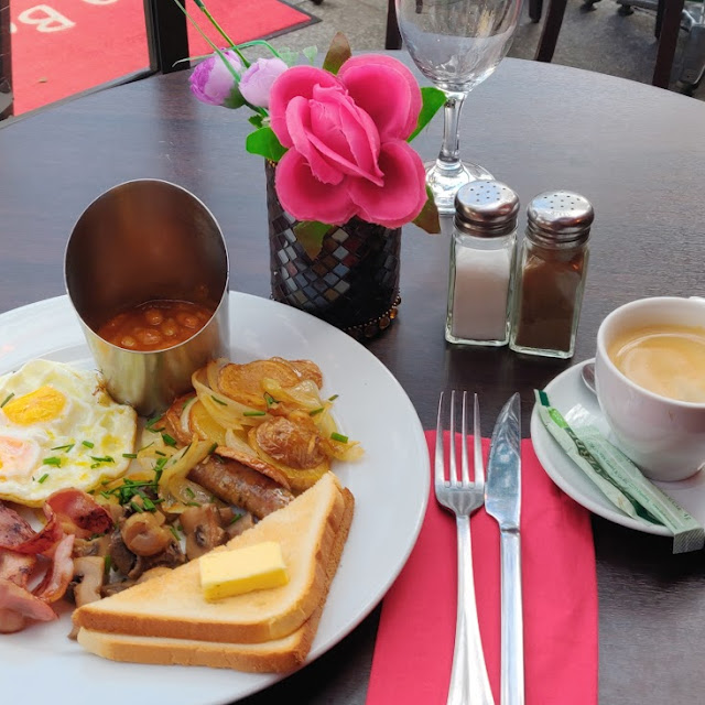 English Breakfast