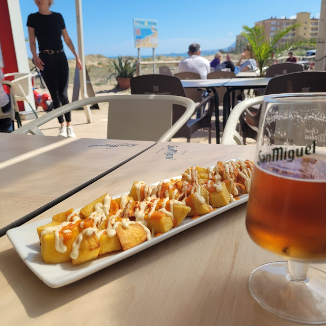 Bravas