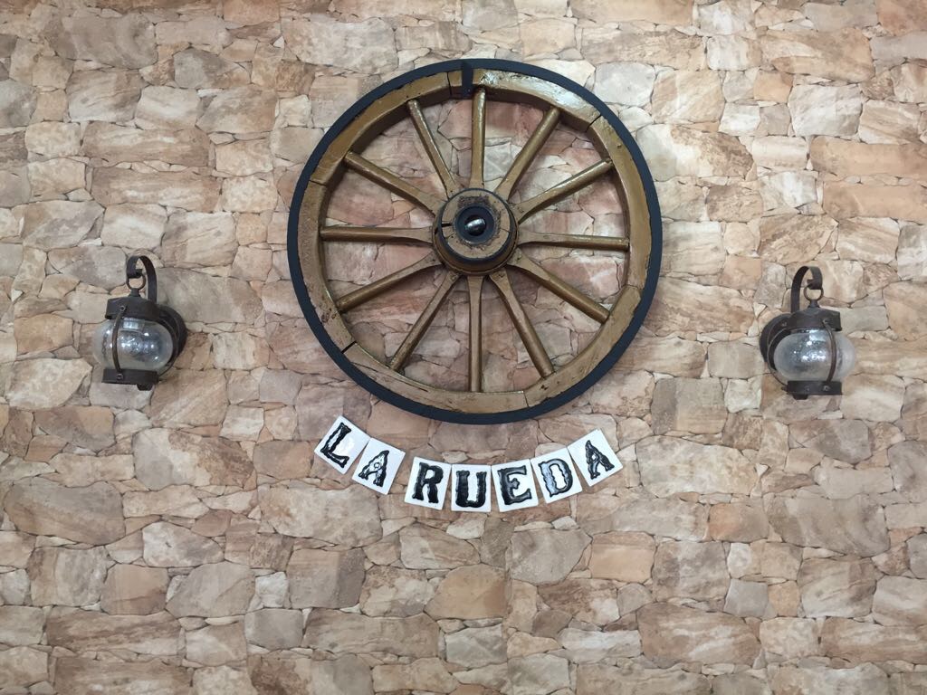 Bar la Rueda - Photo 3