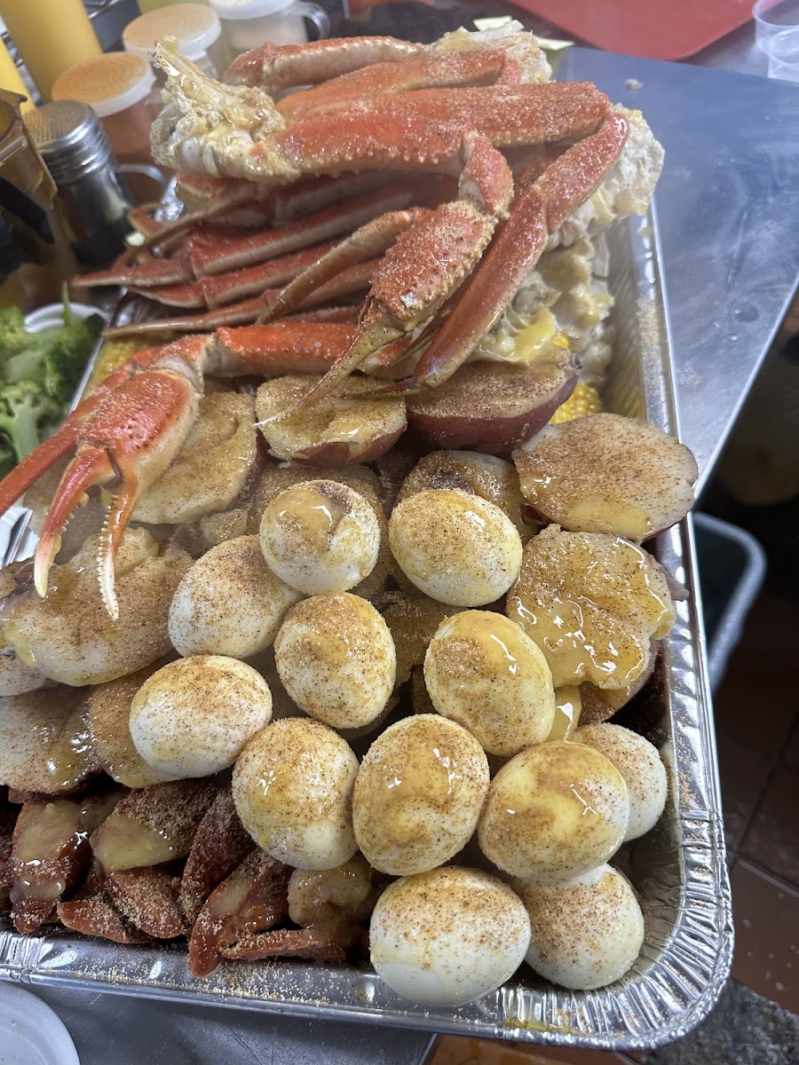 King Seafood Market - Photo 3