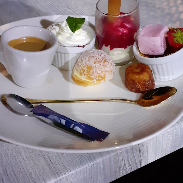 Café Gourmand