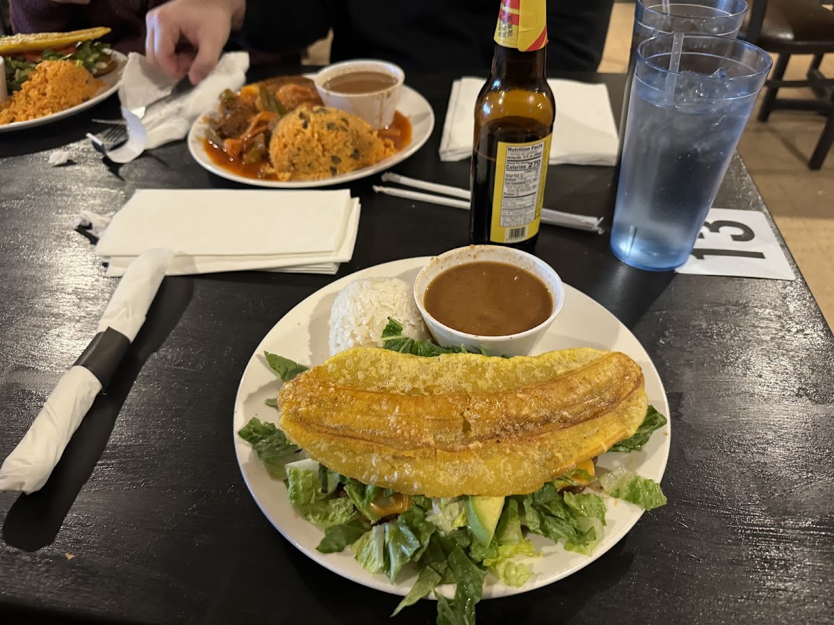 Tania’s Latin American Restaurant - Photo 1
