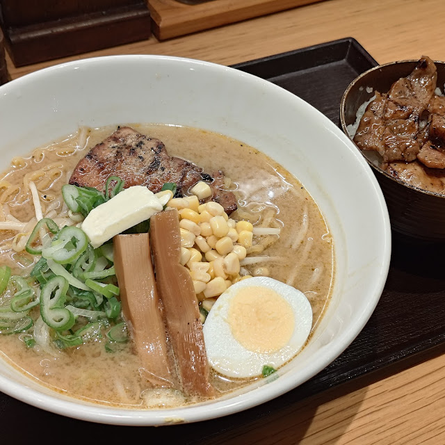 札幌セット 札幌味噌ラーメン 帯広小豚丼