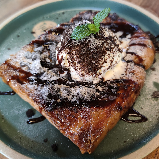 French Toast with Ice Cream