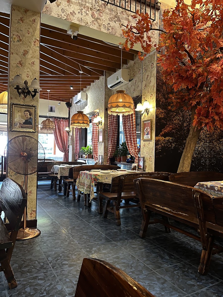 Cafe Restaurant СССР Saigon