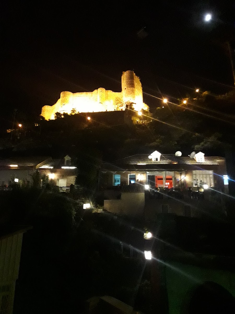 Hilltop cafe - Photo 9
