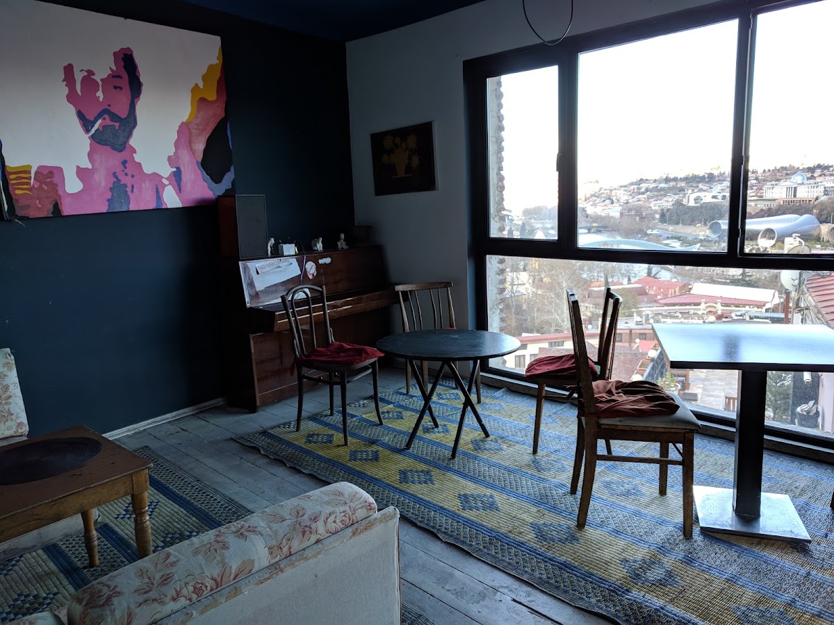 Hilltop cafe - Photo 6