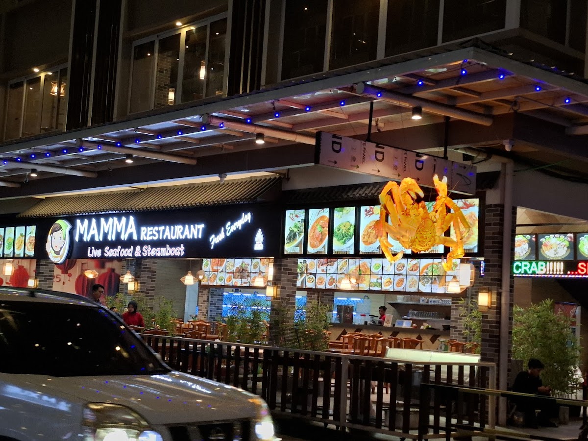 Mamma Restaurant Live Seafood & Steamboat - Photo 2