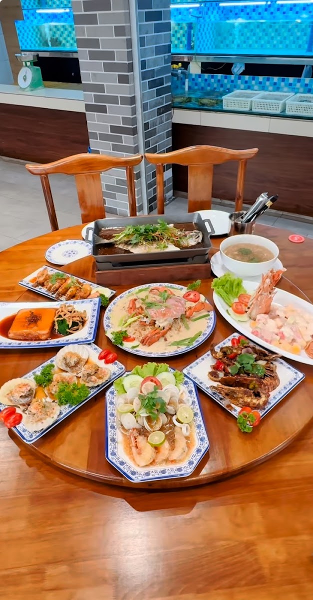 Mamma Restaurant Live Seafood & Steamboat - Photo 3