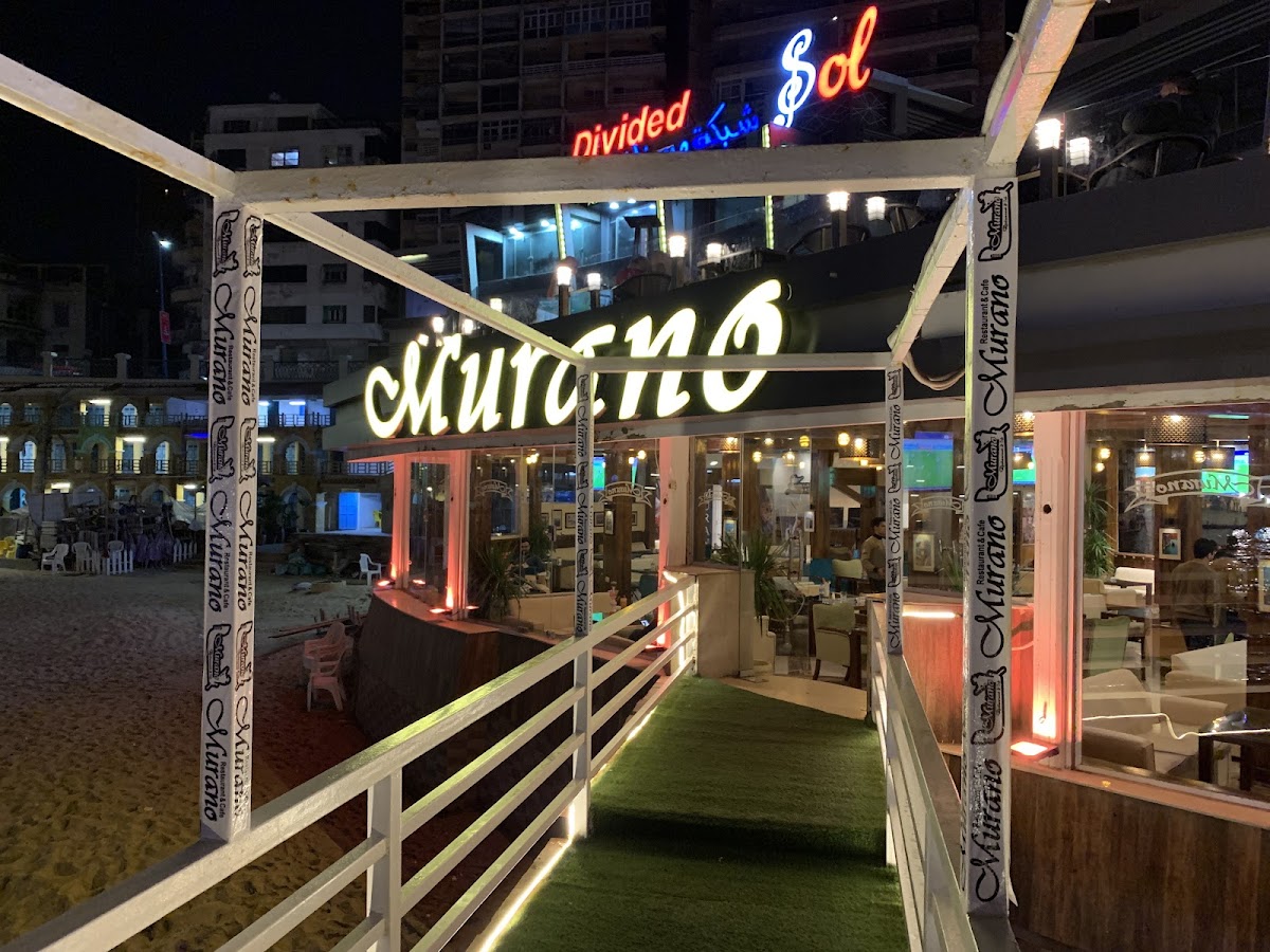 Murano Restaurant & Cafe