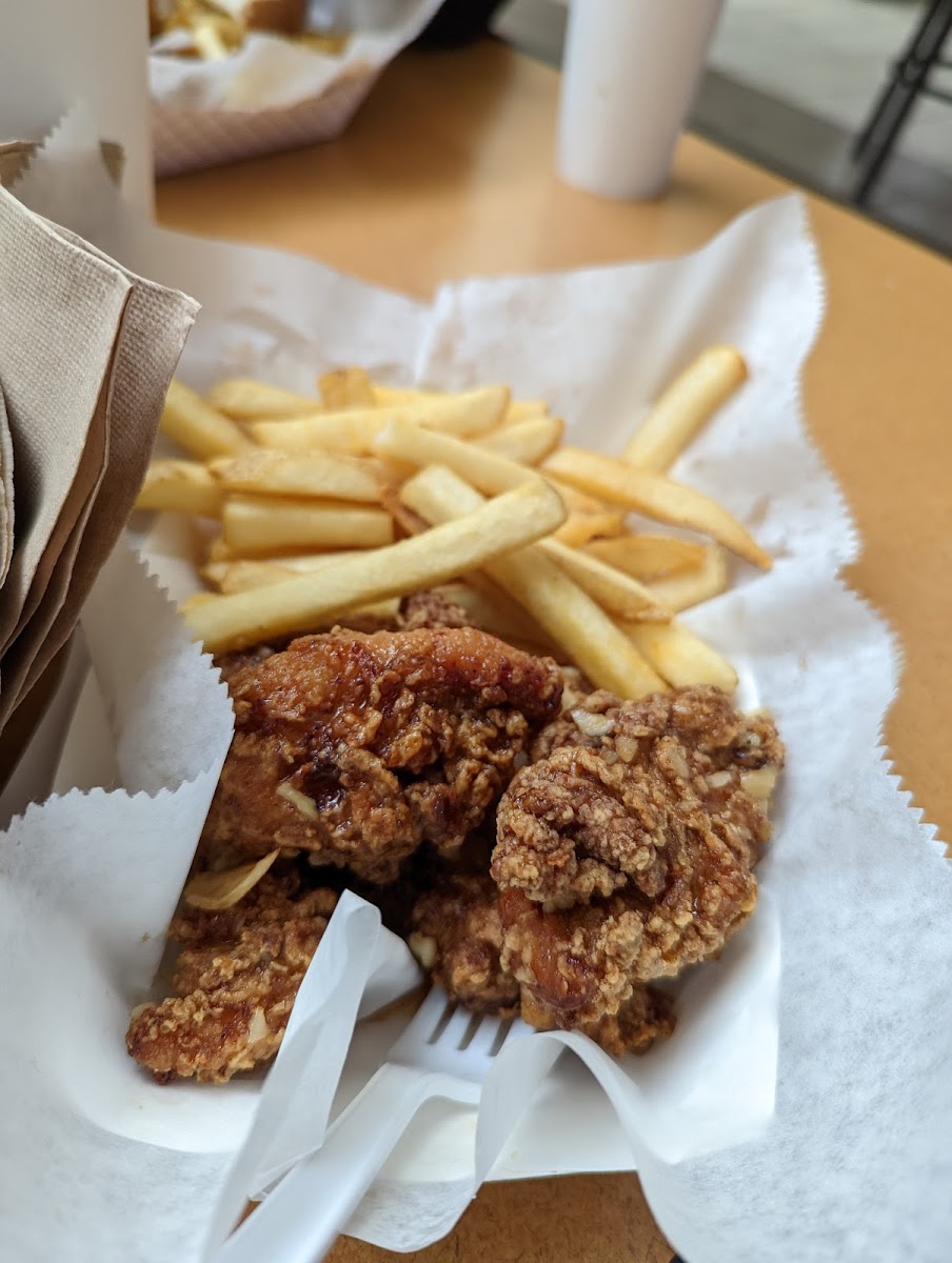 Oak Park Food Court - Photo 1