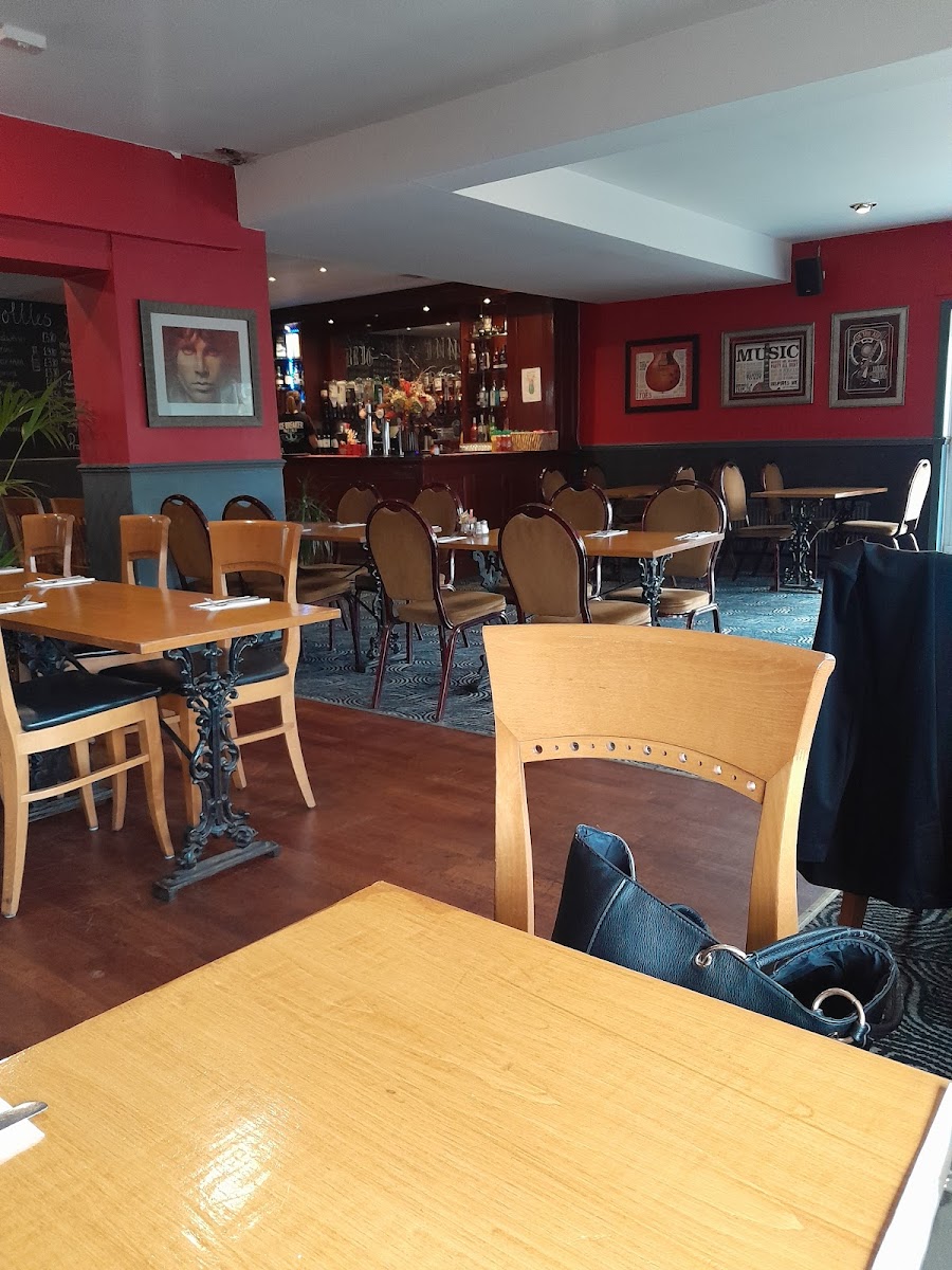The Brig Inn Bar & Grill - Photo 3