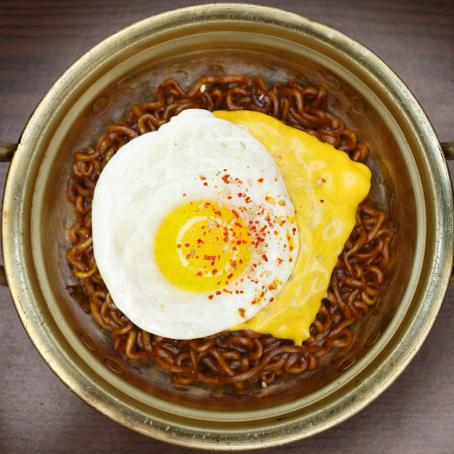 Chapagetti Cheese Egg