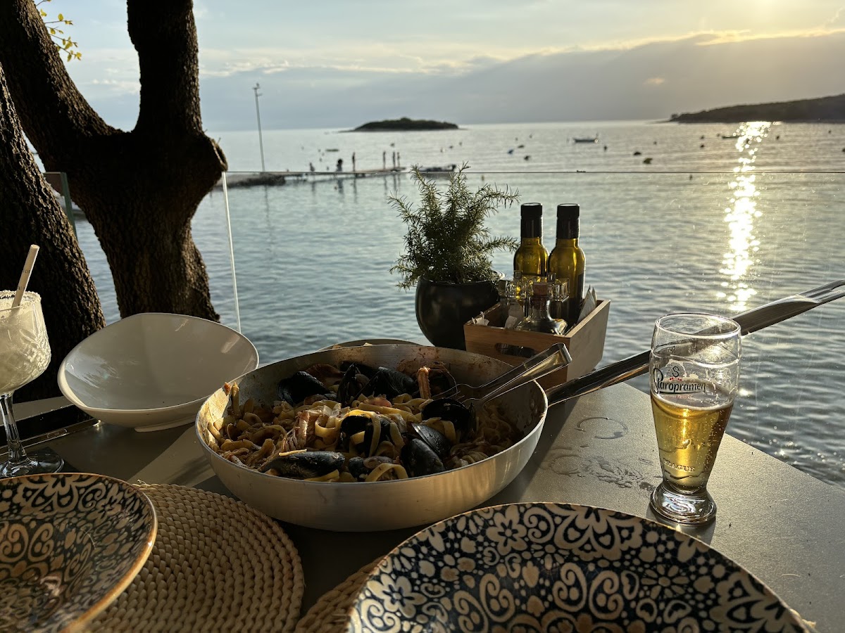 Restaurant Mol Picio 1 - Photo 1
