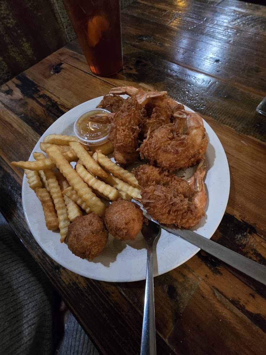 Jolly Roger seafood - Photo 3