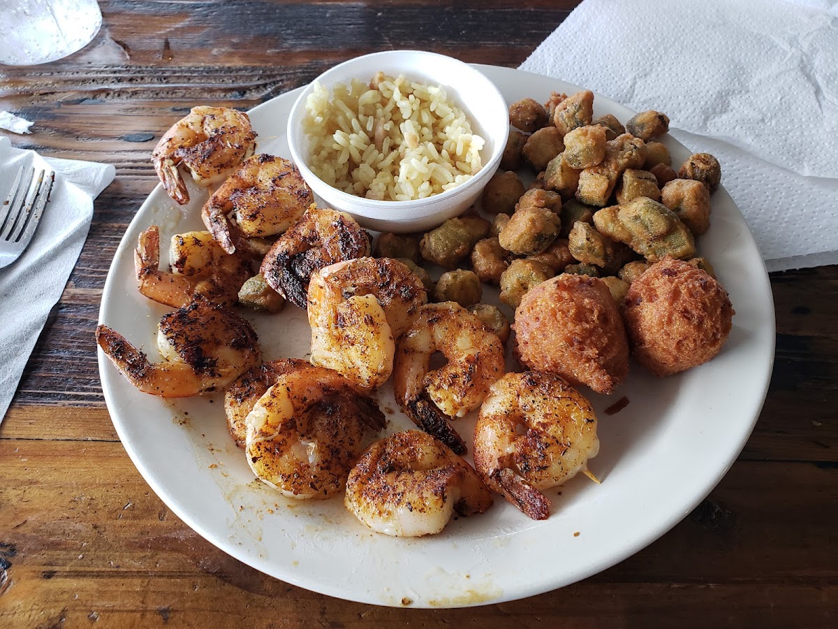 Jolly Roger seafood - Photo 6