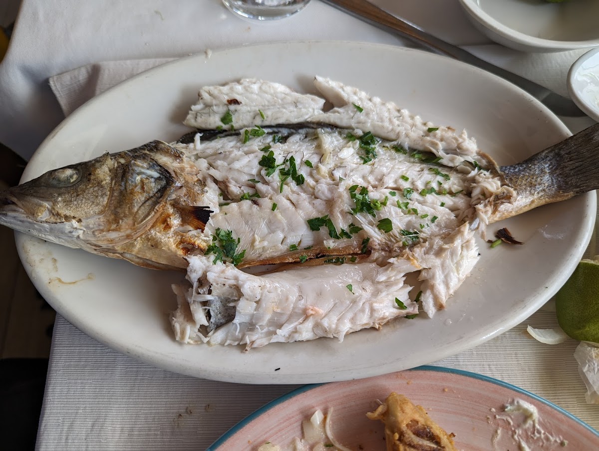 Happy Island Restaurant - Photo 3