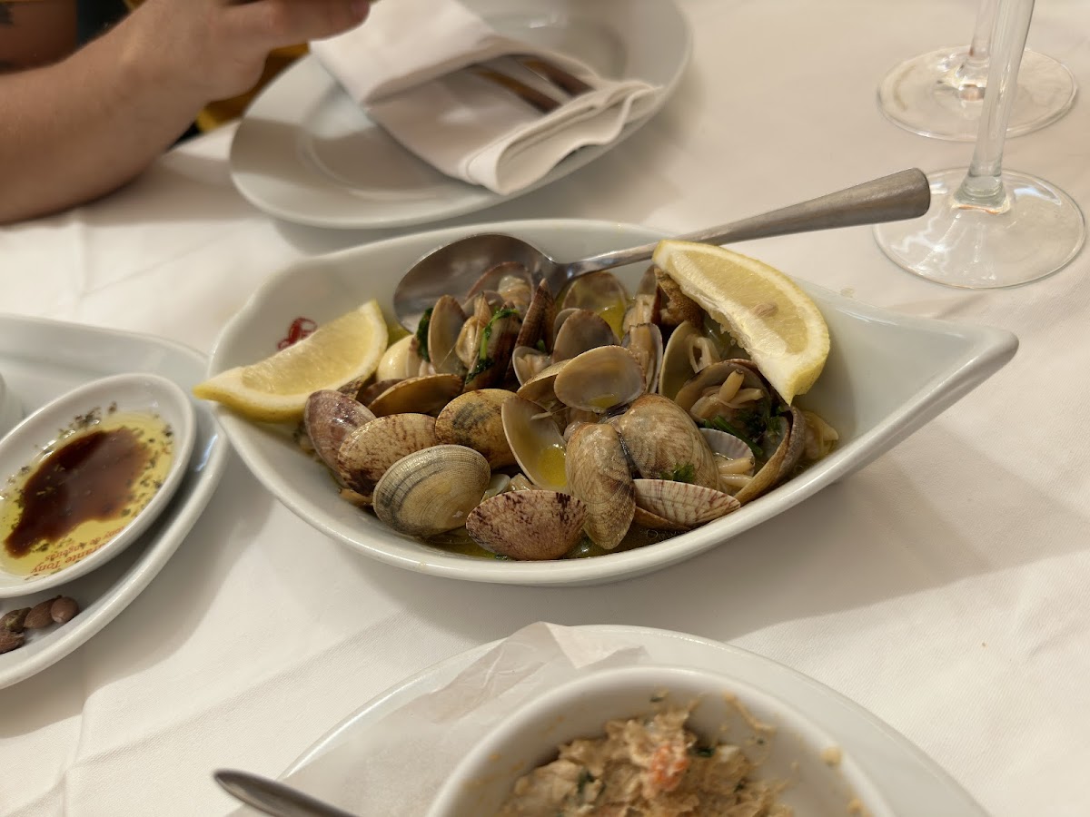 Restaurante Tony de Angeiras - Photo 4