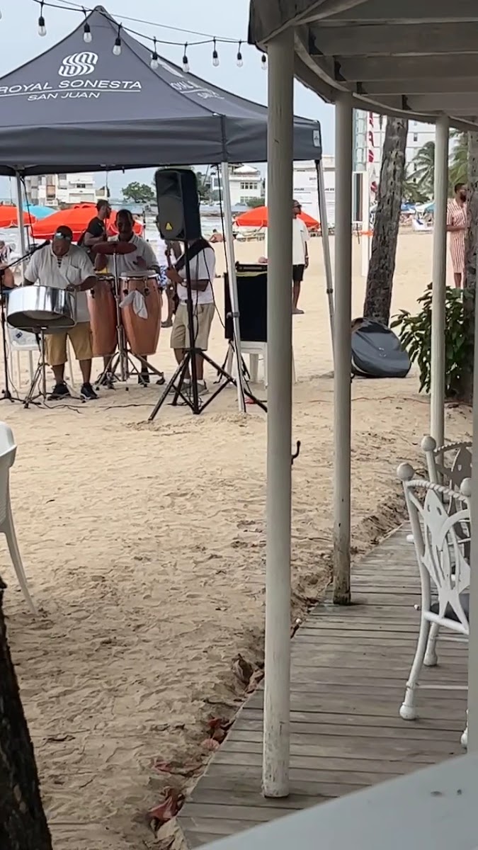 Ocean Breeze - Photo 1