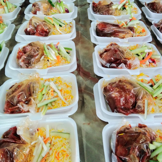 Nasi Buqara Ayam Masak Merah Dan Gulai Kambing Family Set