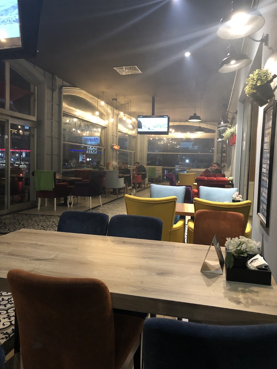 Maşa Nargile Cafe & Restaurant