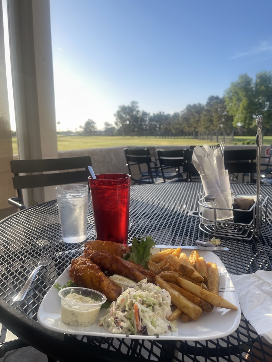 Birdies Bar & Grill - Photo 9
