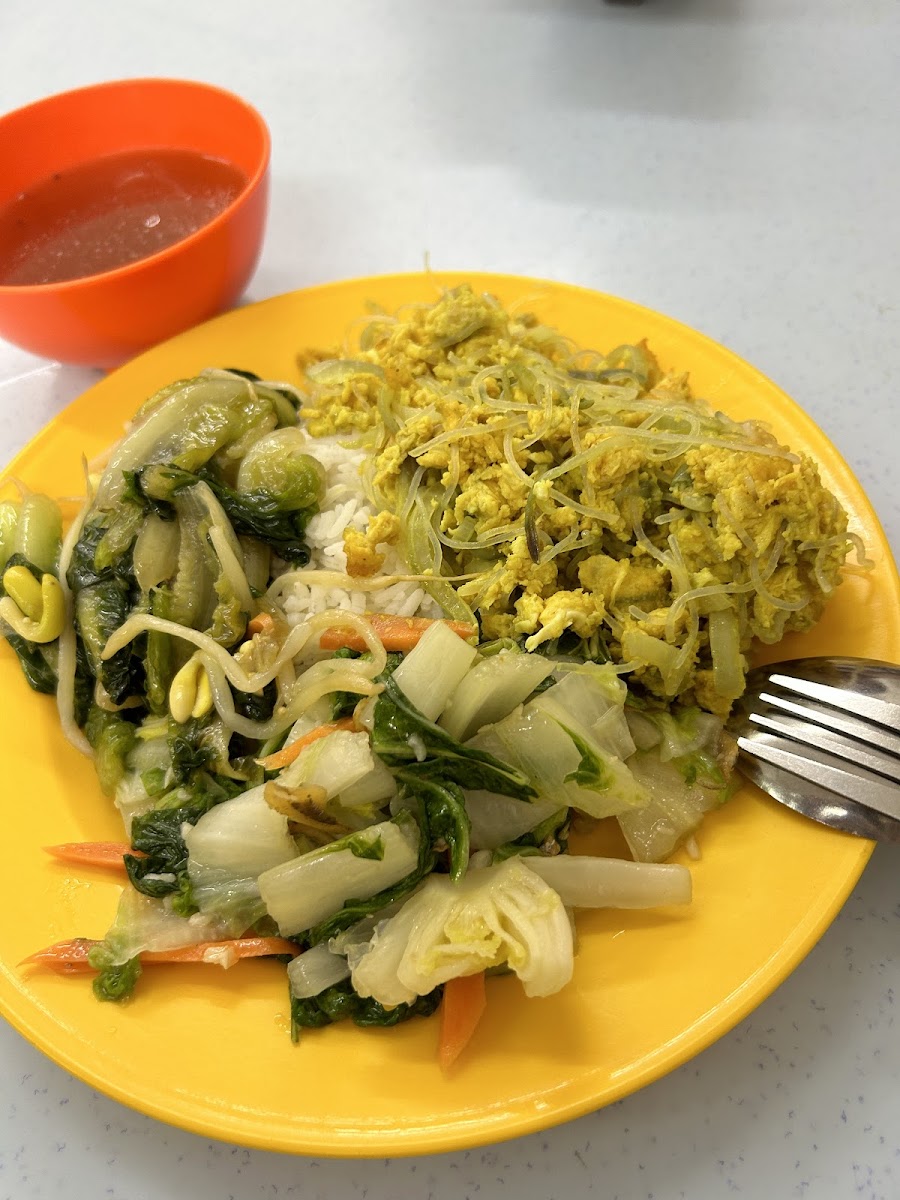 Lucky Home Mix Rice Restaurant - Photo 3