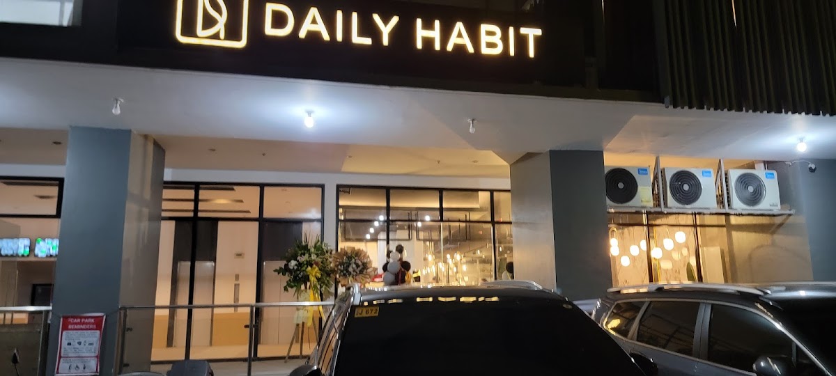 Daily Habit Cafe - Aurora
