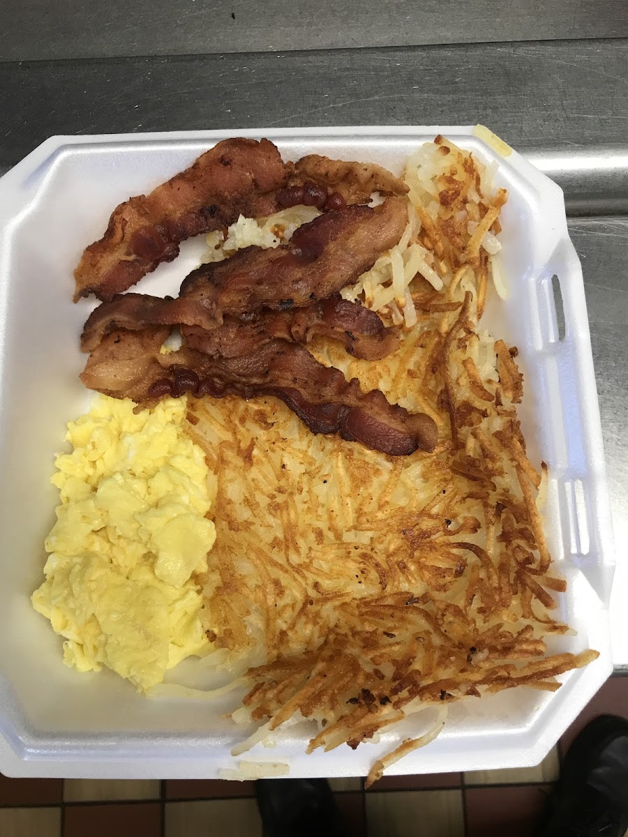 Bravo Cafe Coney Island - Photo 3