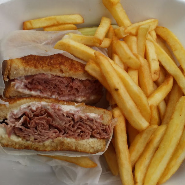 Cornbeef Sandwich w FF