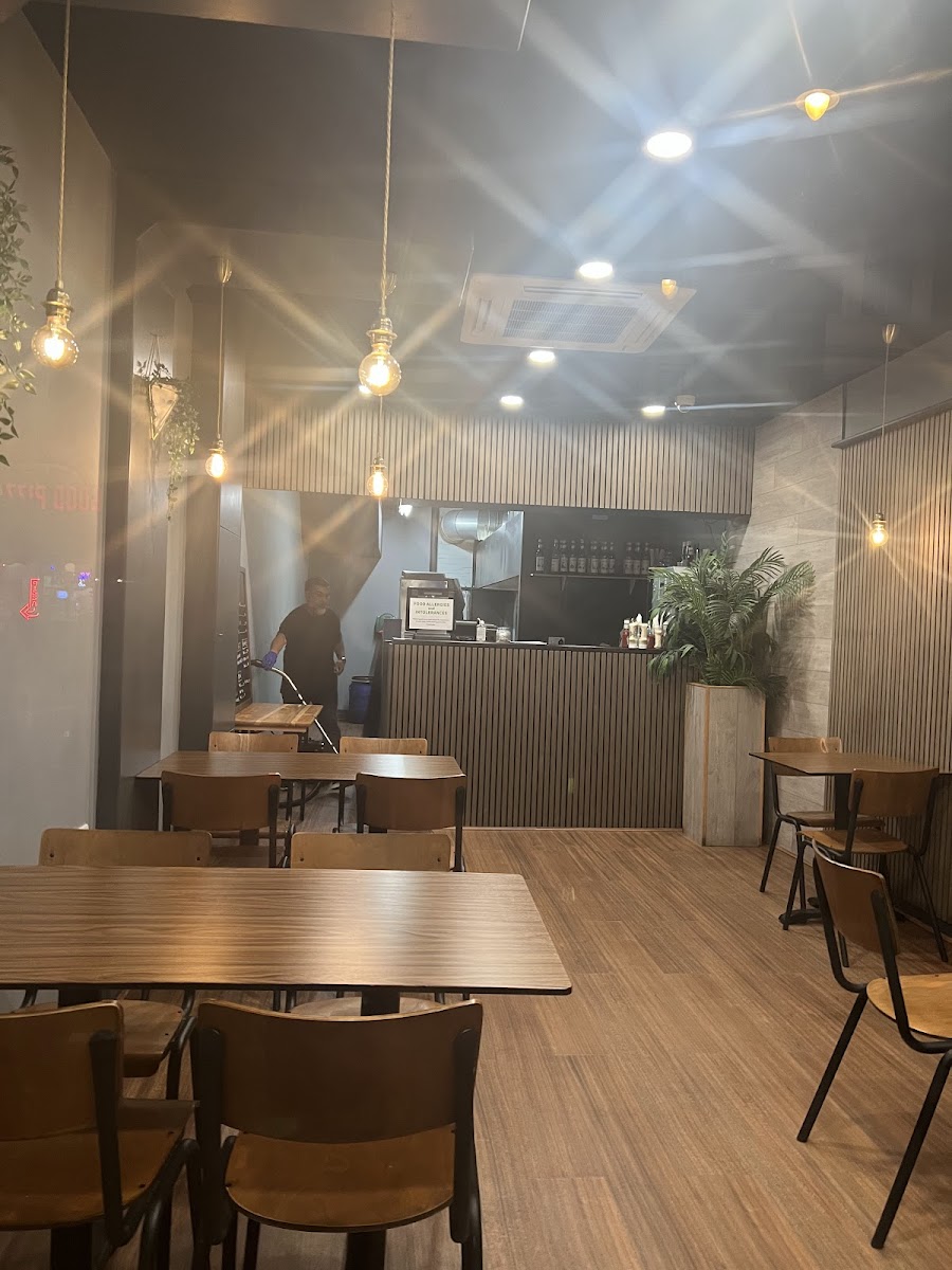 STOKEY BURGERS - Photo 5
