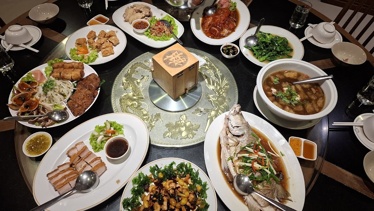 Jia Tong Heng Chinese Restaurant - Photo 3