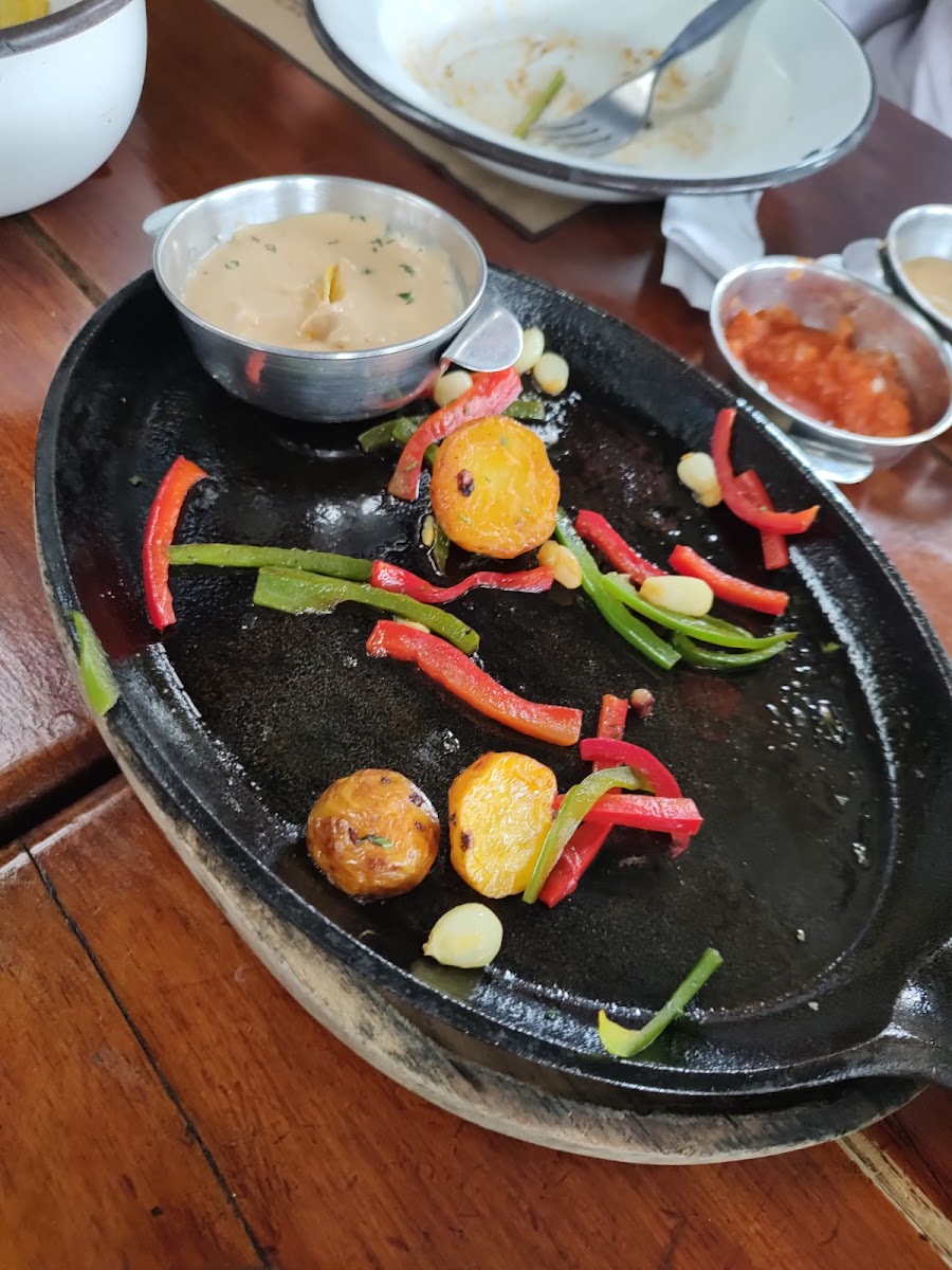 La Cevichería Guayaca Samborondón - Photo 6
