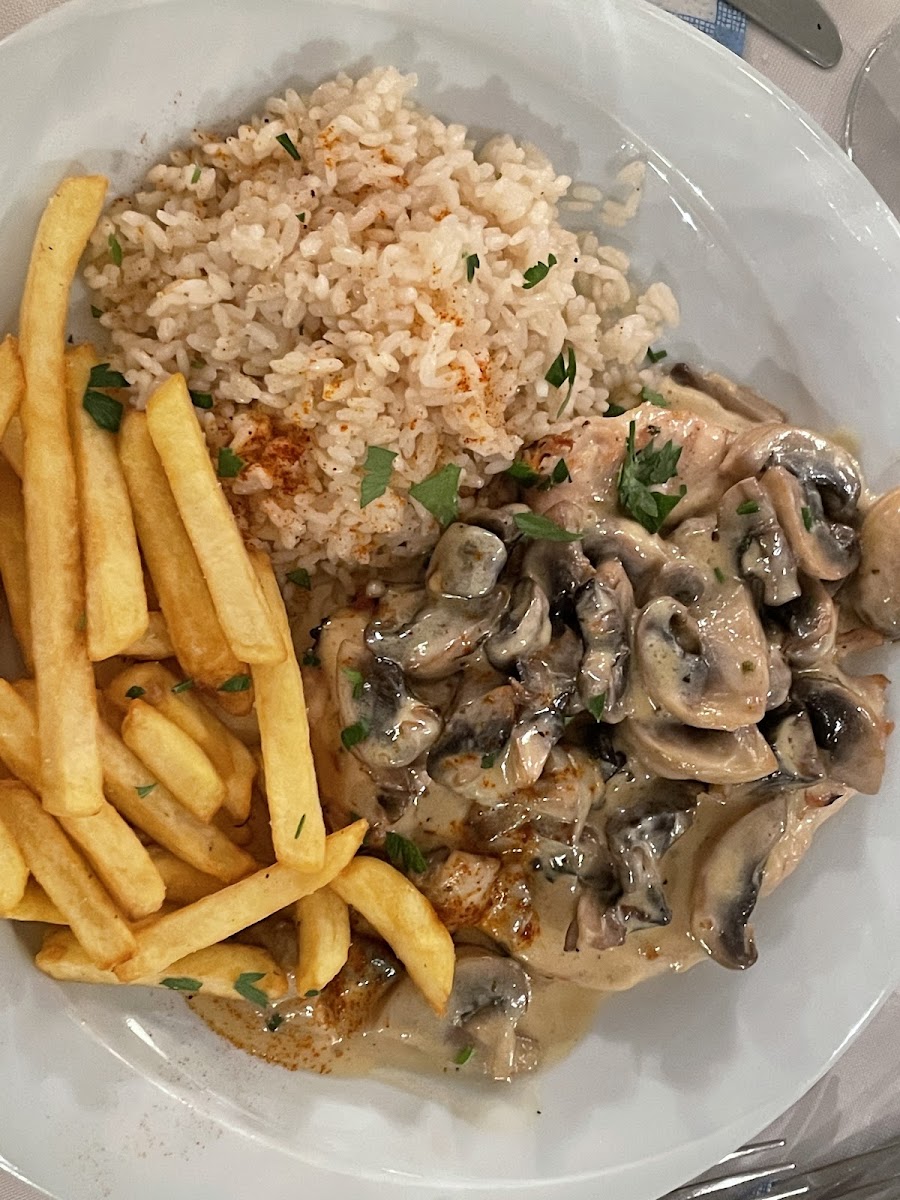 Acropolis Diner - Photo 8