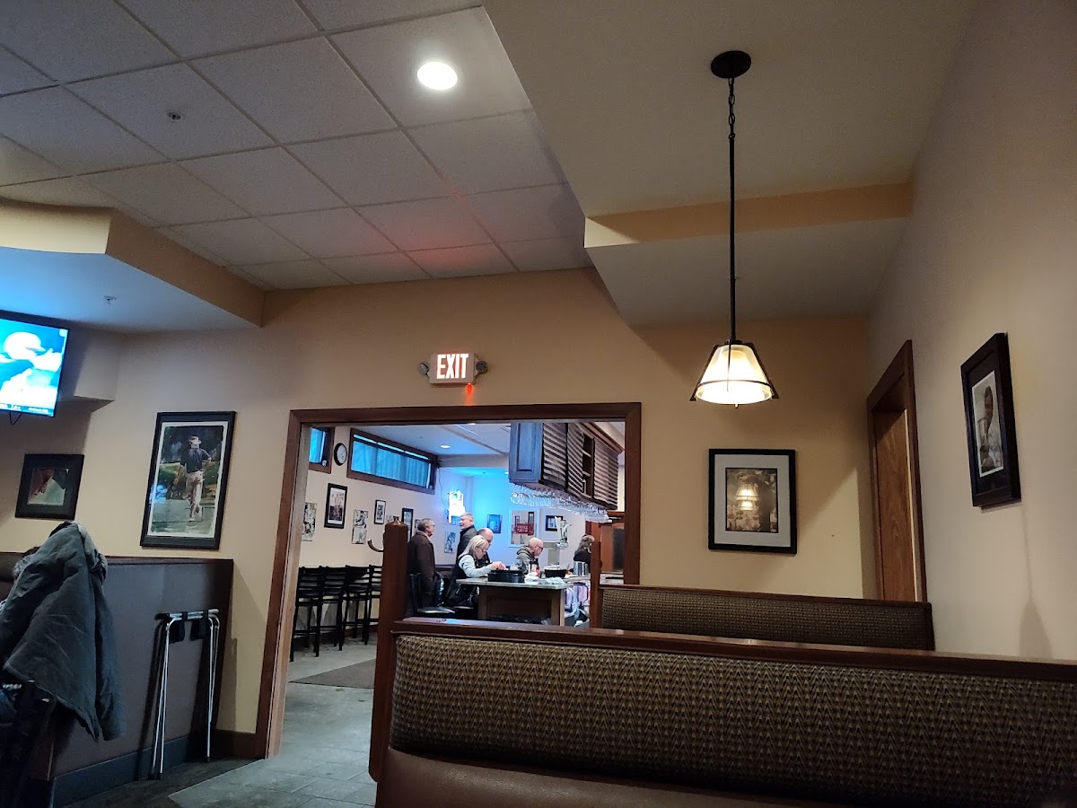 Baker's Cafe - Photo 3