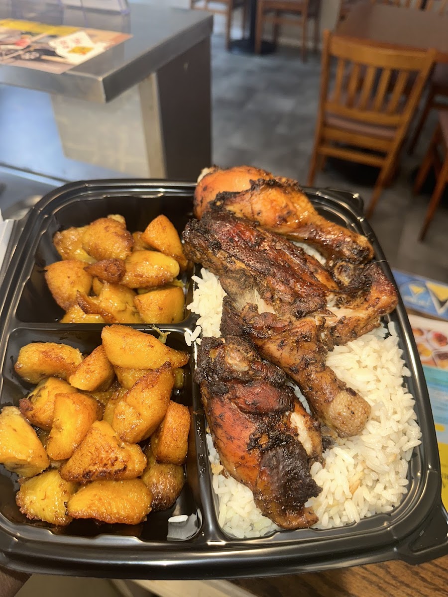 B&L Caribbean Restaurant - Photo 1